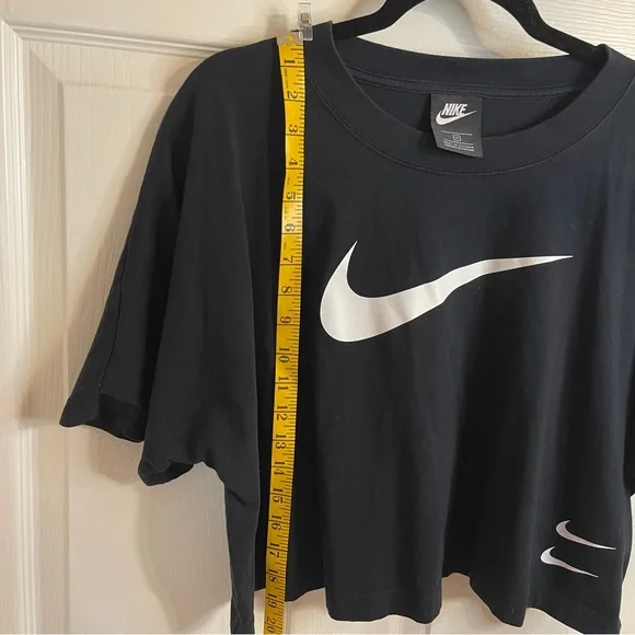 Nike plus crop top - Picture 2 of 6